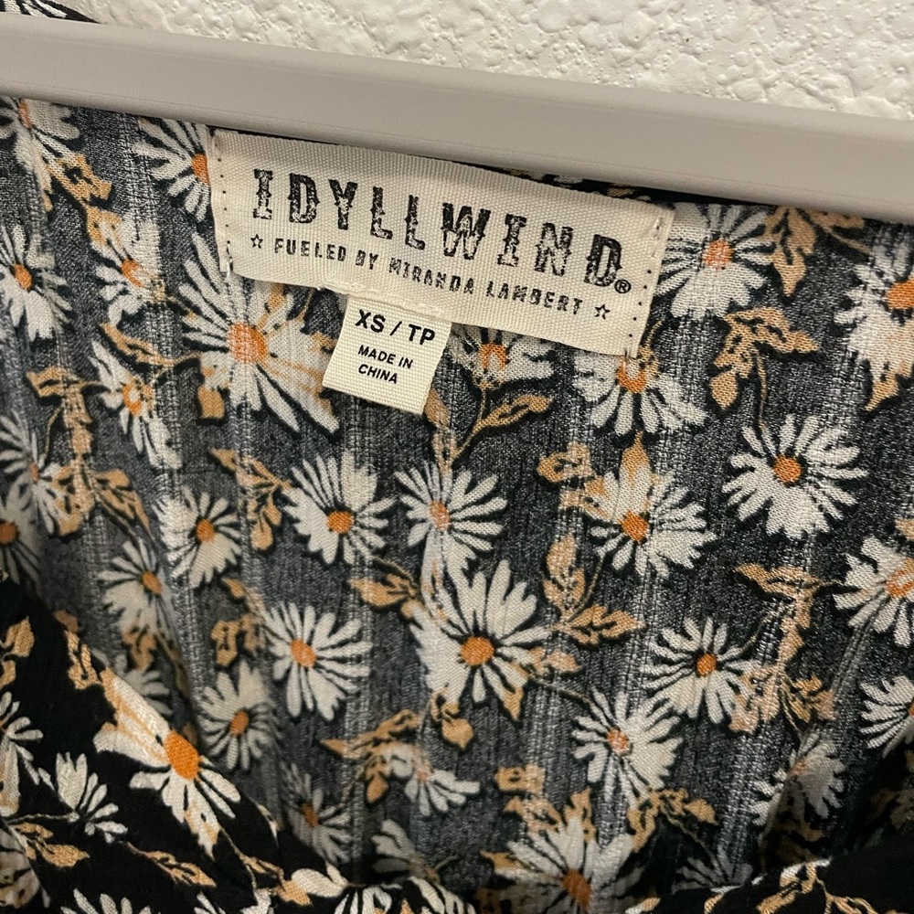 IDYLLWIND TOP - Picture 2 of 2